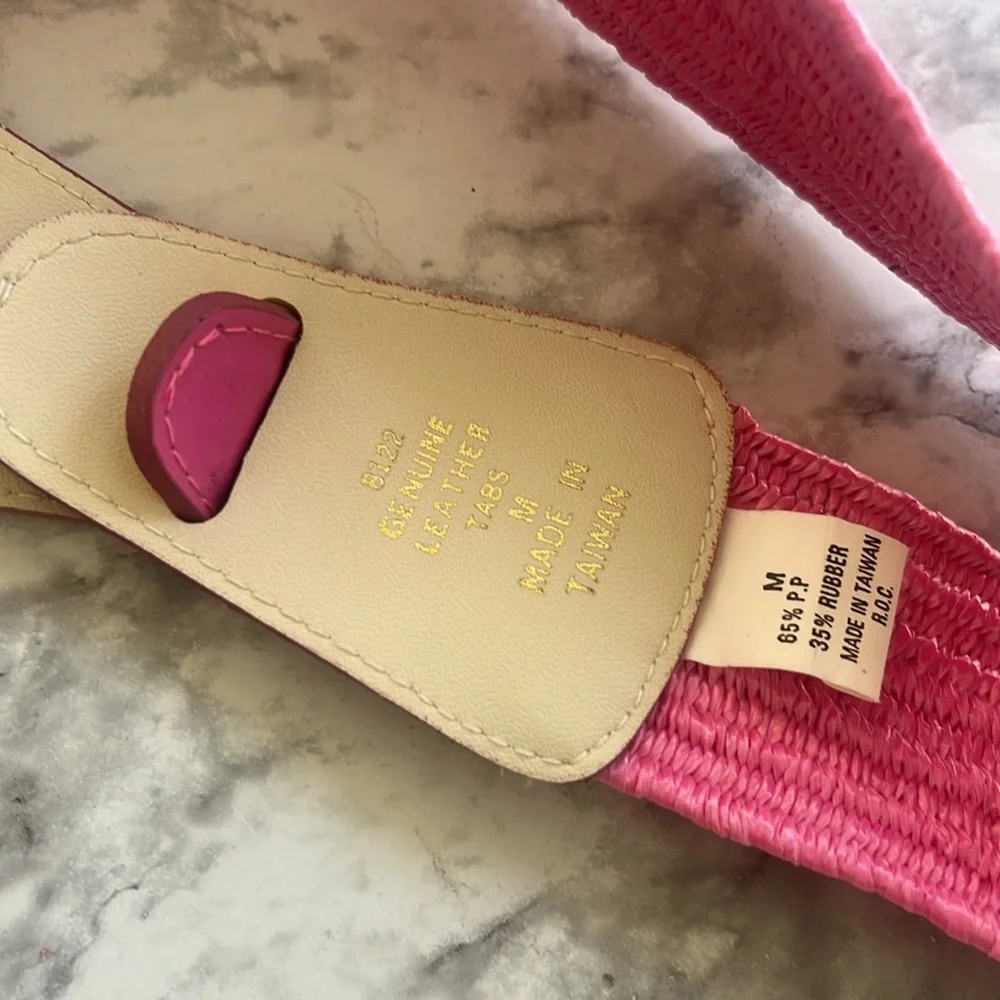 80’s BARBIECORE pink stretchy belt size medium with leather tags